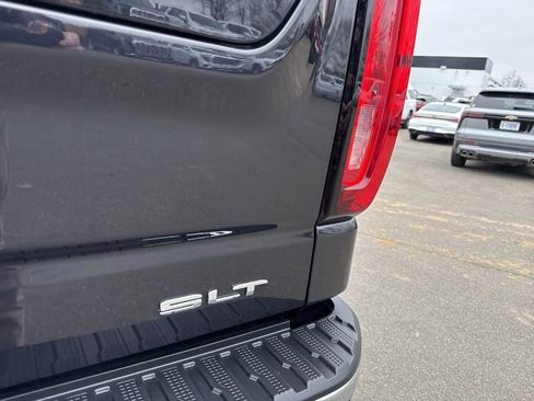 Used 2026 GMC Sierra 1500 SLT image 35