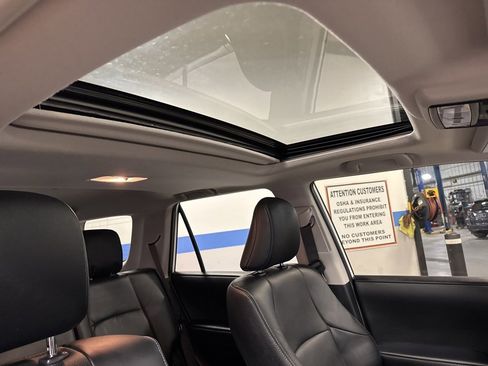 Used 2023 Toyota 4Runner Limited image 34