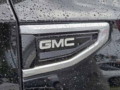 Used 2021 GMC Yukon Denali w/ Denali Premium Package RWD image 17