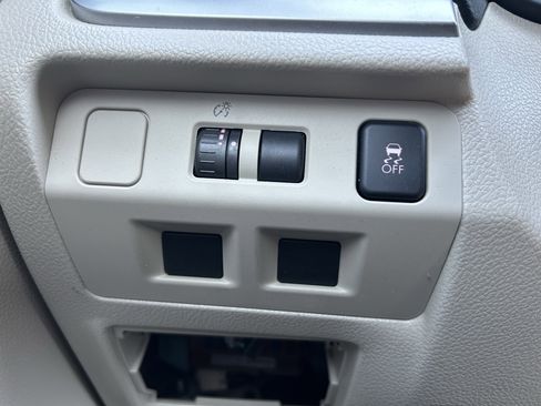 Used 2012 Subaru Impreza 2.0i Limited image 17