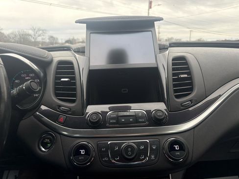 Used 2019 Chevrolet Impala LT image 17