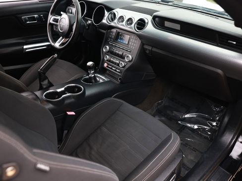 Used 2017 Ford Mustang GT w/ GT Performance Package image 19