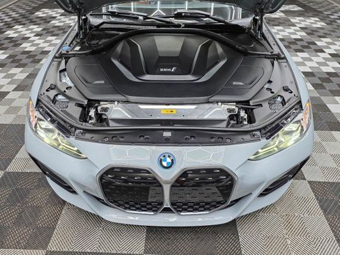 Used 2023 BMW i4 eDrive40 w/ M Sport Package RWD image 40