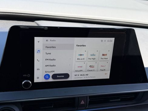 Used 2023 Toyota Prius XLE FWD image 20