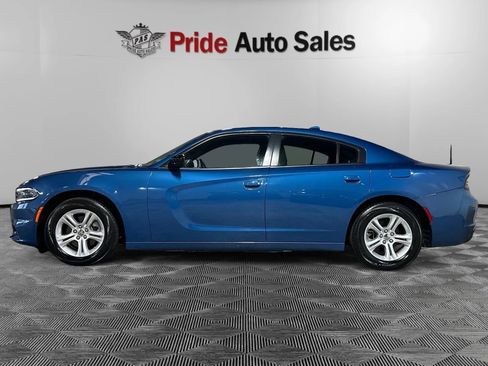 Used 2023 Dodge Charger SXT image 2