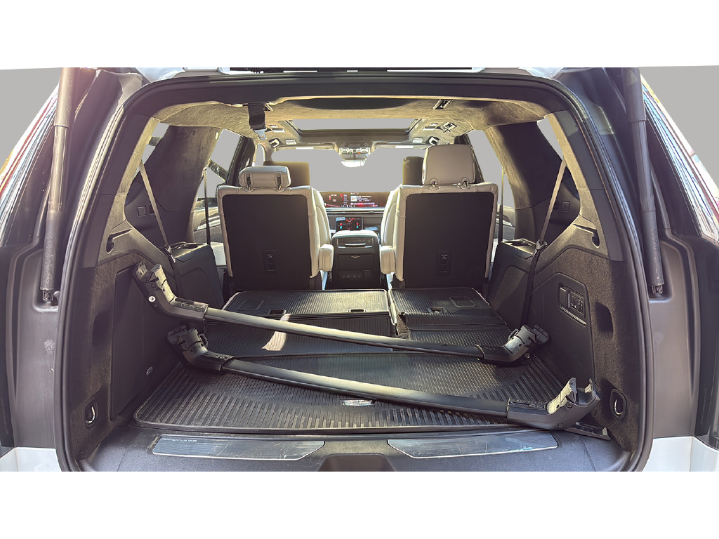 Certified 2026 Cadillac Escalade V w/ LPO, ONYX Package AWD/4WD image 29