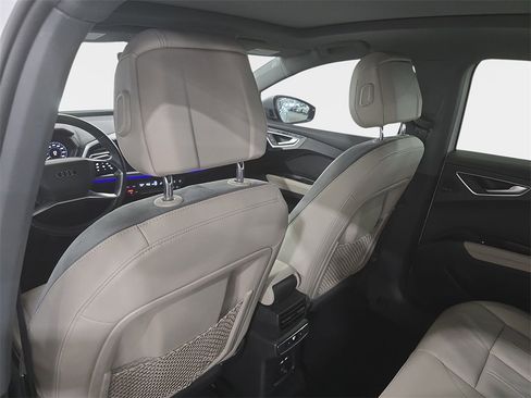 Certified 2023 Audi Q4 e-tron Premium Plus w/ Premium Plus image 13