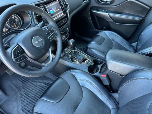 Used 2022 Jeep Cherokee Limited w/ Mopar Interior Package AWD/4WD image 10