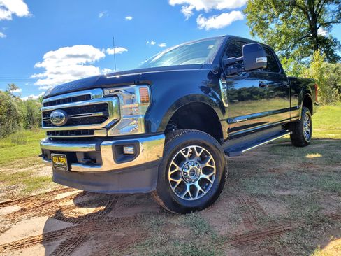 Used 2022 Ford F250 Lariat w/ Lariat Ultimate Package image 2