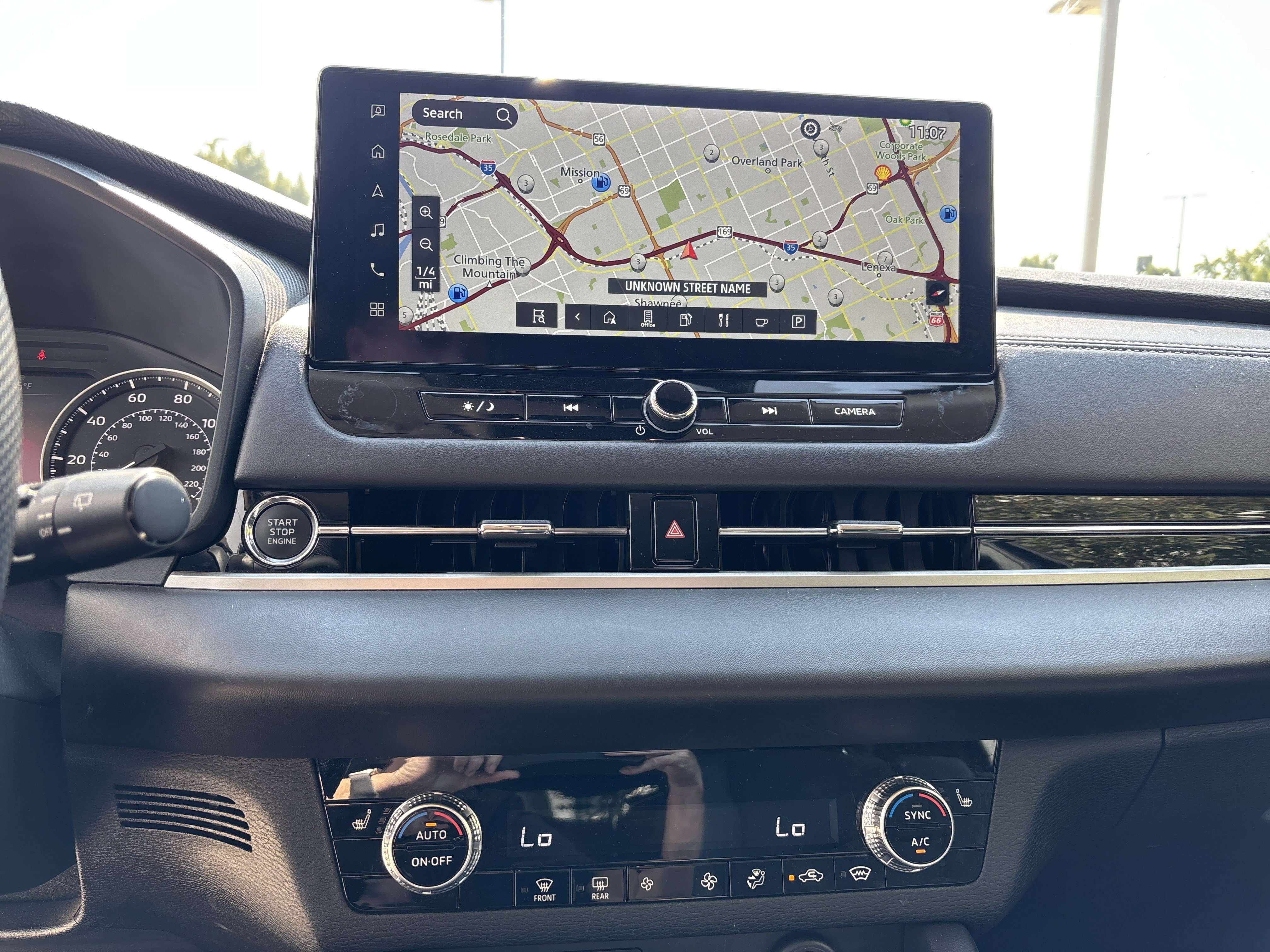 Used 2025 Mitsubishi Outlander SE AWD/4WD image 21