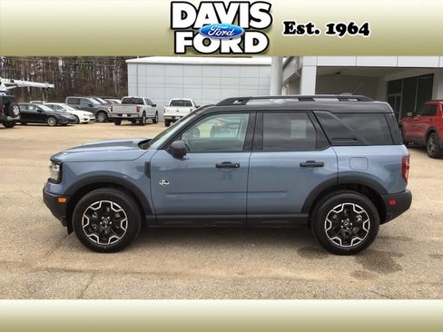 New 2026 Ford Bronco Sport Outer Banks w/ Outer Banks Tech Package+ AWD/4WD image 4