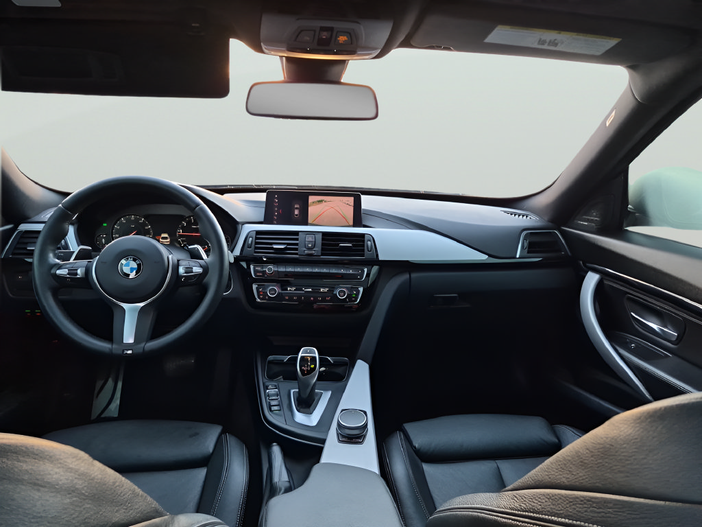 Used 2018 BMW 330i Gran Turismo xDrive AWD/4WD image 28