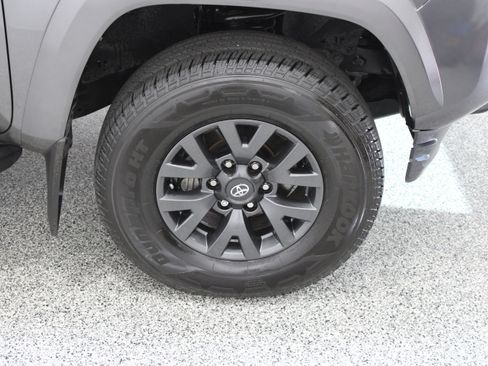 Used 2023 Toyota Tacoma SR5 RWD image 5