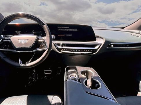 Certified 2025 Cadillac Lyriq Sport w/ LPO, Red Accent Package AWD/4WD image 7
