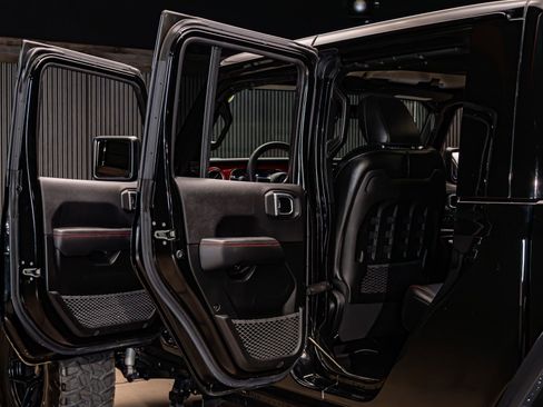 Used 2023 Jeep Gladiator Rubicon w/ LED Lighting Group image 25