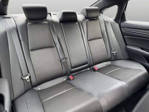 Used 2022 Honda Accord Sport image 21