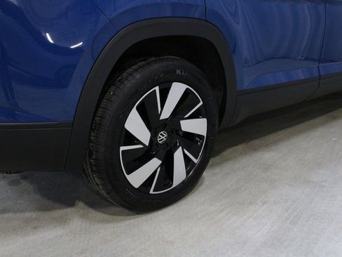 Used 2025 Volkswagen Atlas Cross Sport SE image 26