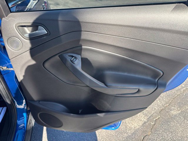 Used 2019 Ford Escape Titanium FWD image 15