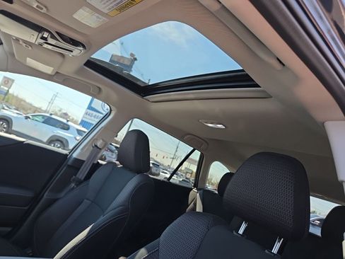 Used 2025 Subaru Outback Premium image 16