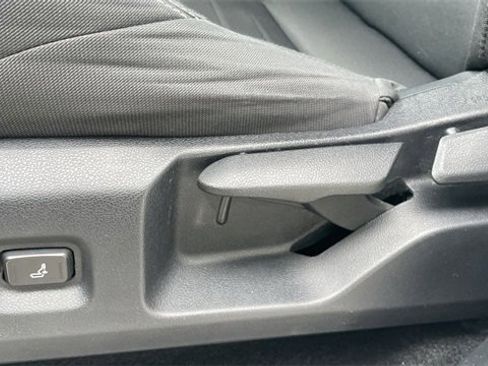 Used 2024 Toyota Tacoma TRD Sport image 12