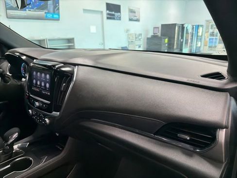 Certified 2023 Chevrolet Traverse LT FWD image 27