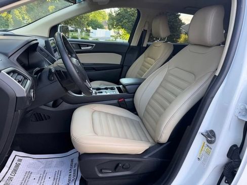 Certified 2024 Ford Edge SEL w/ Convenience Package AWD/4WD image 12