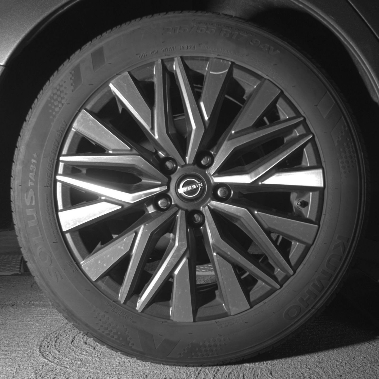 Used 2025 Nissan Altima 2.5 SV FWD image 18