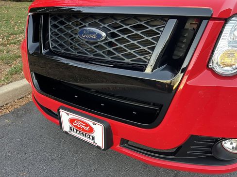 Used 2008 Ford Explorer Sport Trac Adrenalin image 82