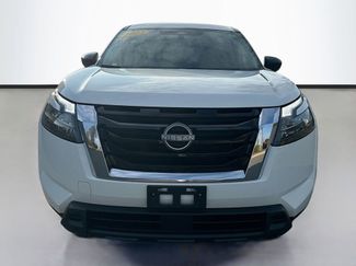 Used 2023 Nissan Pathfinder S video 2