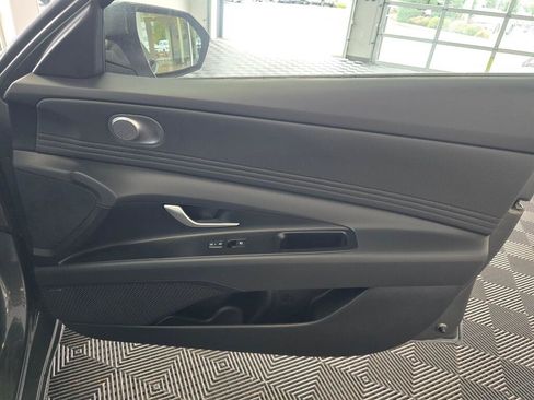 New 2026 Hyundai Elantra Limited FWD image 39