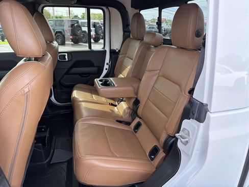 Used 2021 Jeep Gladiator Overland w/ Popular Equipment Package image 20