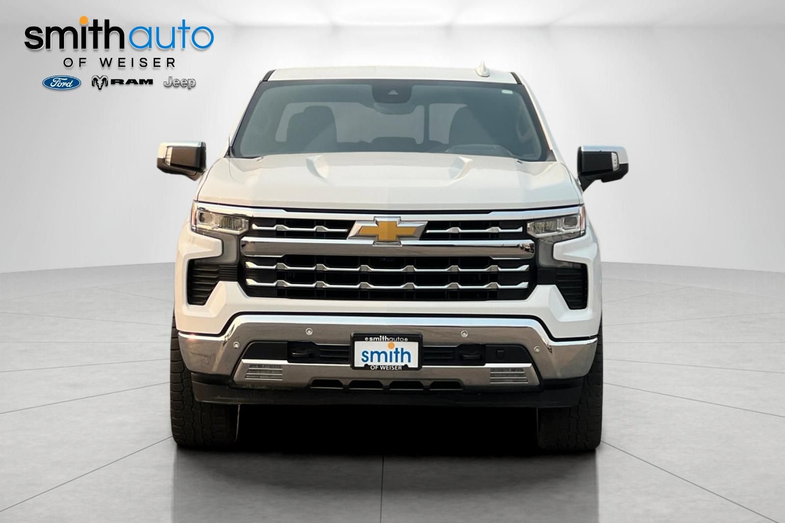Used 2023 Chevrolet Silverado 1500 LTZ w/ Technology Package AWD/4WD image 10
