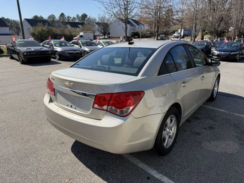 Used 2014 Chevrolet Cruze LT FWD image 5