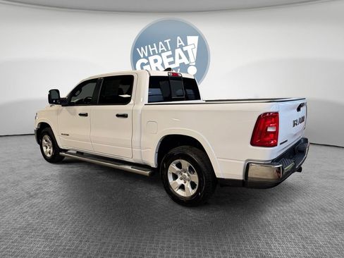 Used 2025 RAM 1500 Big Horn AWD/4WD image 6