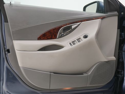 Used 2013 Buick LaCrosse Leather image 12