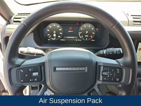 Used 2023 Land Rover Defender 110 X-Dynamic SE AWD/4WD image 4