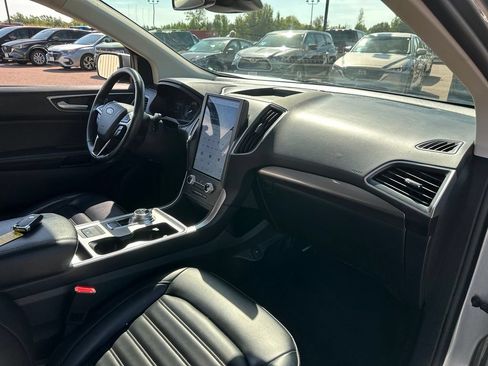 Used 2024 Ford Edge SEL AWD/4WD image 30