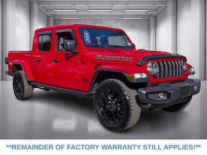 Used 2024 Jeep Gladiator Sport