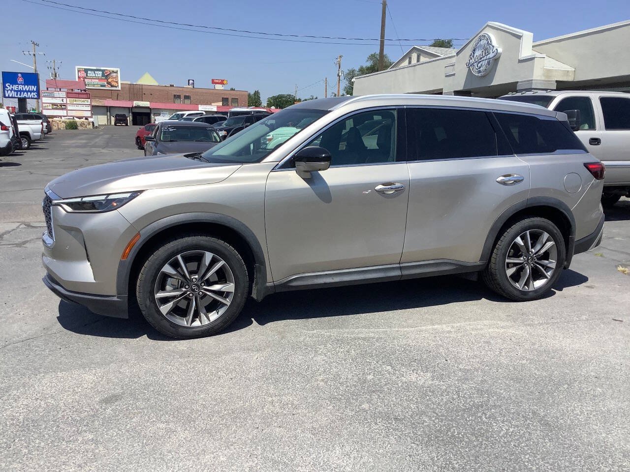 Used 2023 INFINITI QX60 Luxe w/ Cargo Package AWD/4WD image 21
