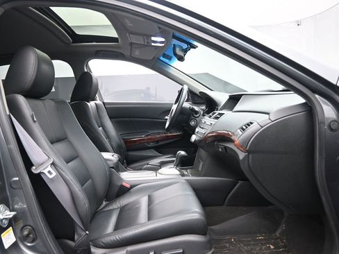 Used 2011 Honda Crosstour EX-L image 27