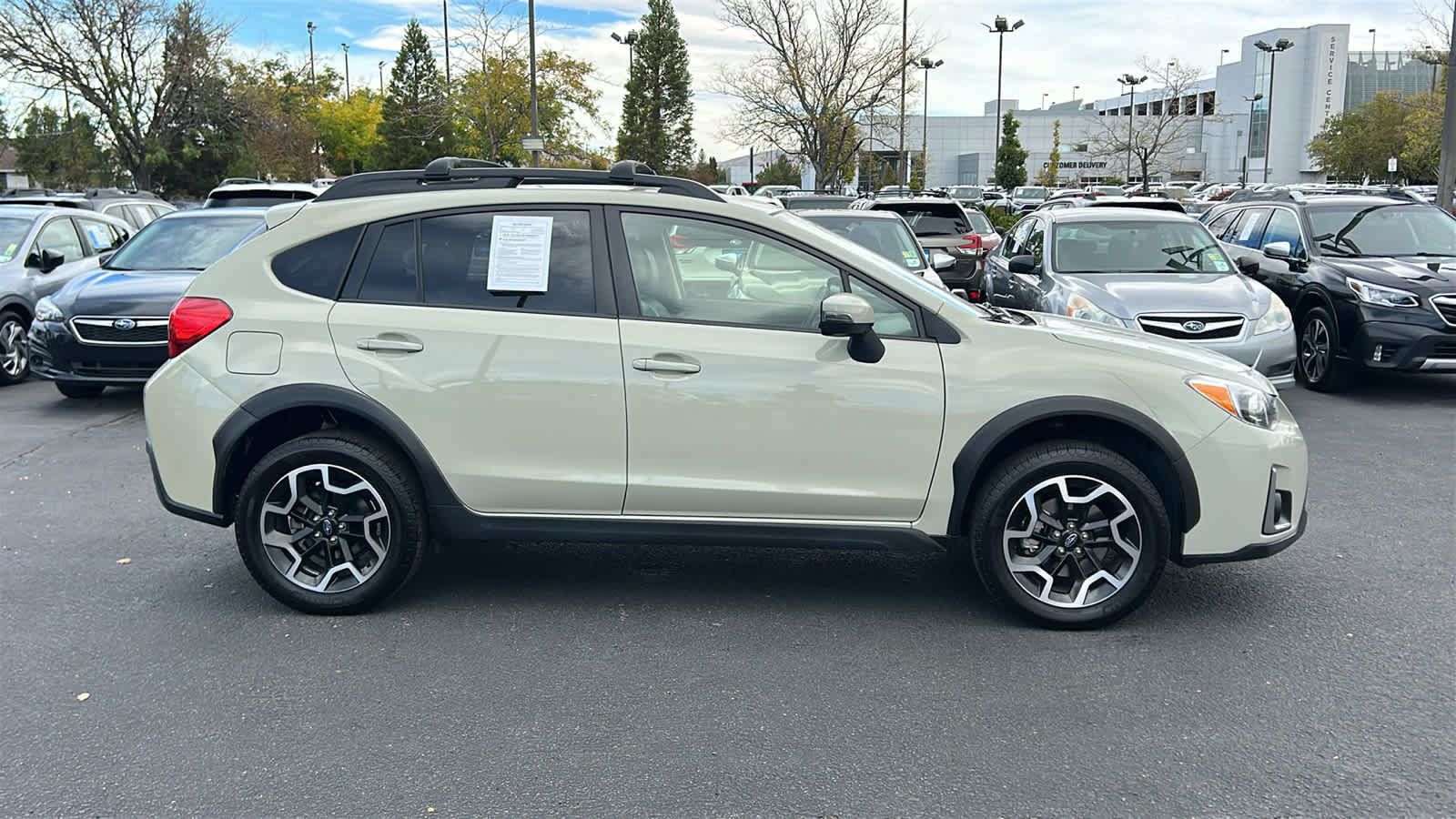 Used 2016 Subaru Crosstrek 2.0i Limited AWD/4WD image 4