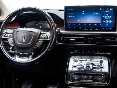 Used 2022 Lincoln Nautilus Reserve w/ Equipment Group 201A AWD/4WD image 17