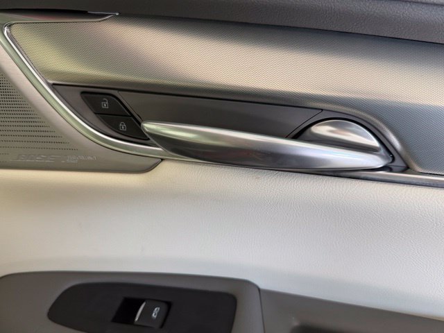 Used 2023 Cadillac XT5 Premium Luxury FWD image 31
