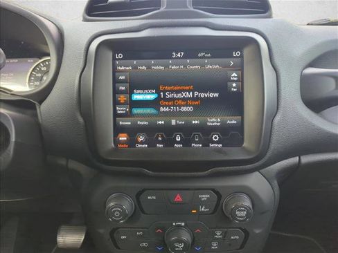 Used 2021 Jeep Renegade Latitude image 12