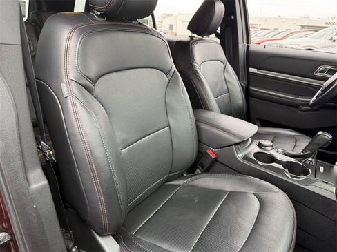 Used 2019 Ford Explorer Sport w/ Equipment Group 401A image 37