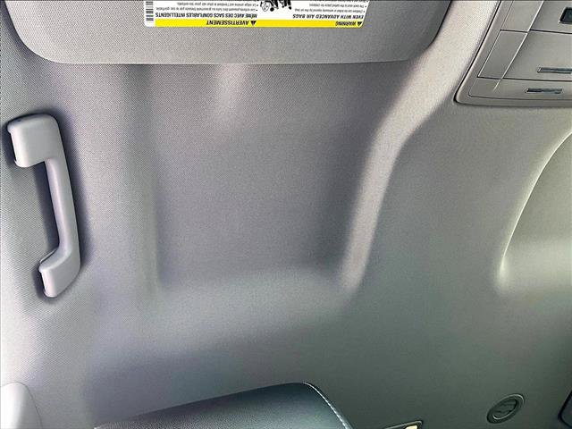 Used 2018 Chevrolet Suburban LT w/ Max Trailering Package RWD image 17