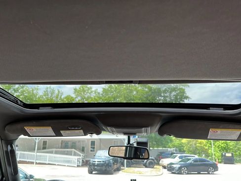 Used 2014 Lincoln Navigator 4WD w/ Equipment Group 101A image 29
