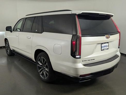 Used 2021 Cadillac Escalade ESV Sport Platinum image 6