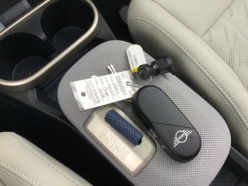 New 2026 MINI Cooper 2-Door Hardtop image 34