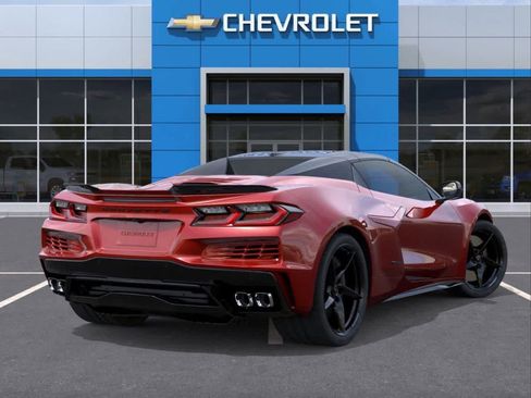 Used 2024 Chevrolet Corvette Stingray Preferred Cpe RWD image 3